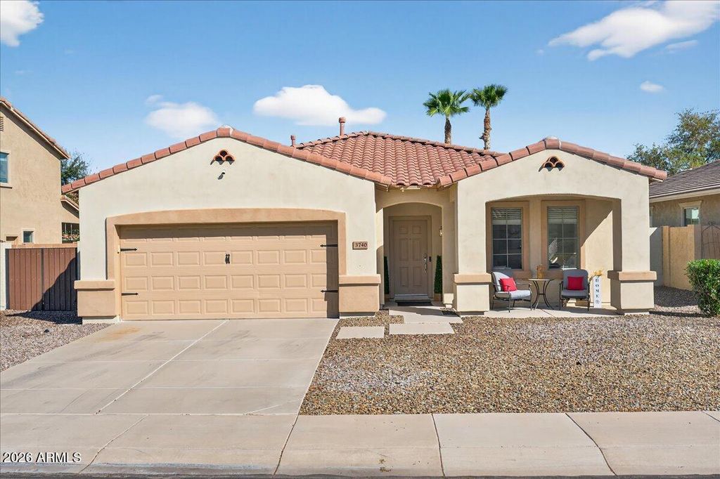 3740 E JAGUAR Avenue, Gilbert, AZ 85298