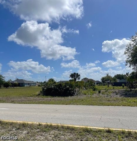 2941 - 3001 Santa Barbara BLVD N, Cape Coral, FL 33993