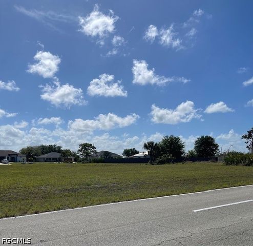 2941 - 3001 Santa Barbara BLVD N, Cape Coral, FL 33993