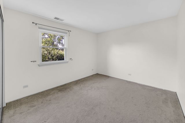 2403 Mallow Court Z2, Schaumburg, IL 60194