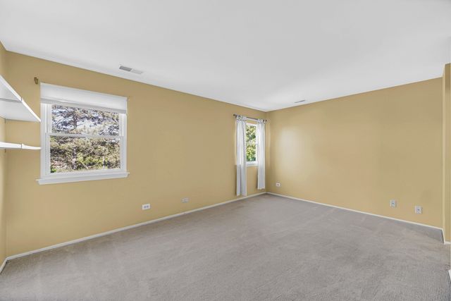 2403 Mallow Court Z2, Schaumburg, IL 60194