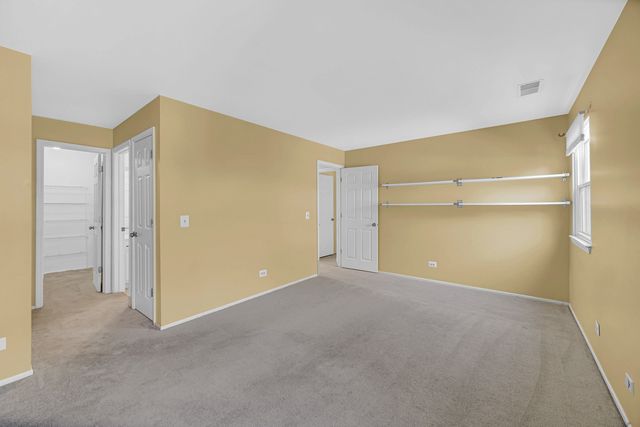 2403 Mallow Court Z2, Schaumburg, IL 60194