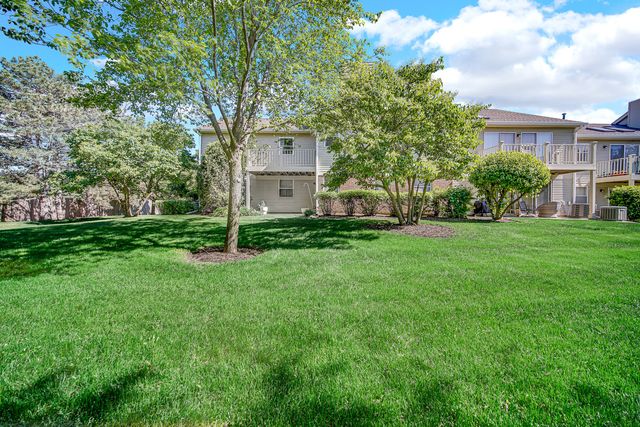 2403 Mallow Court Z2, Schaumburg, IL 60194