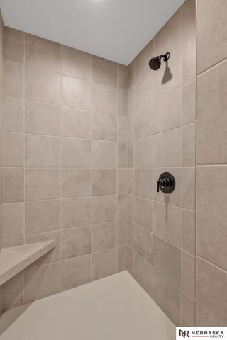 12351 Elk Ridge Circle, Papillion, NE 68046