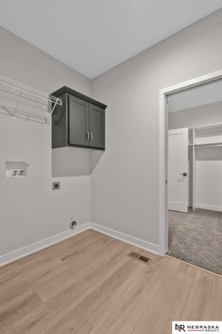 12351 Elk Ridge Circle, Papillion, NE 68046