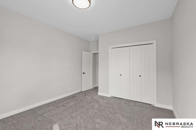 12351 Elk Ridge Circle, Papillion, NE 68046