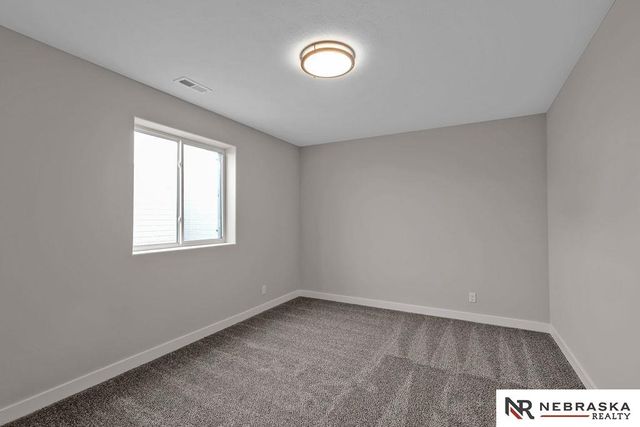 12351 Elk Ridge Circle, Papillion, NE 68046