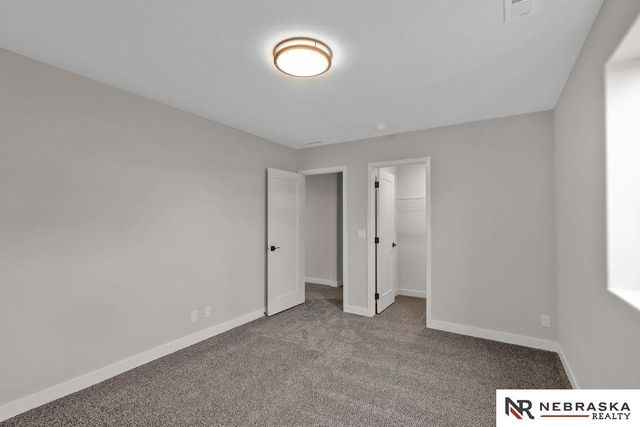 12351 Elk Ridge Circle, Papillion, NE 68046