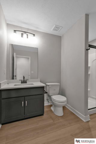 12351 Elk Ridge Circle, Papillion, NE 68046