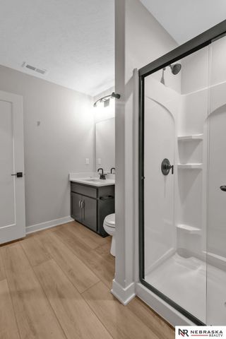 12351 Elk Ridge Circle, Papillion, NE 68046