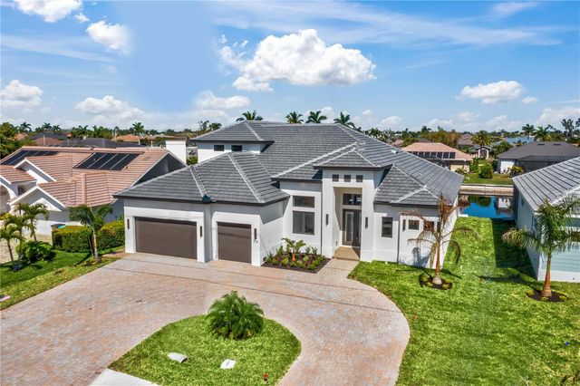 2133 CAPE CORAL PARKWAY W, Cape Coral, FL 33914