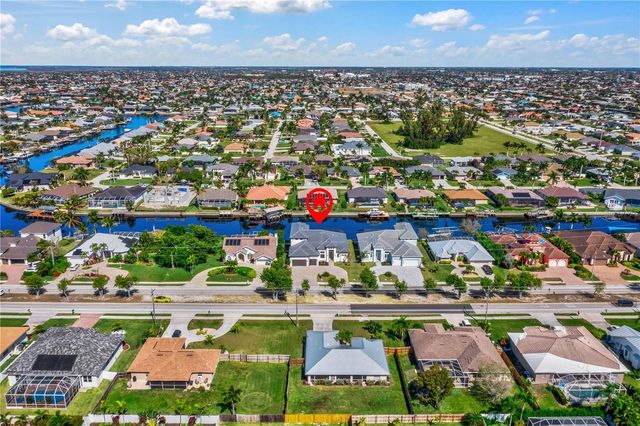 2133 CAPE CORAL PARKWAY W, Cape Coral, FL 33914