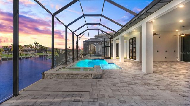 2133 CAPE CORAL PARKWAY W, Cape Coral, FL 33914