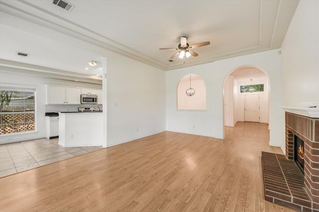 1626 WOODS BLVD, Round Rock, TX 78681