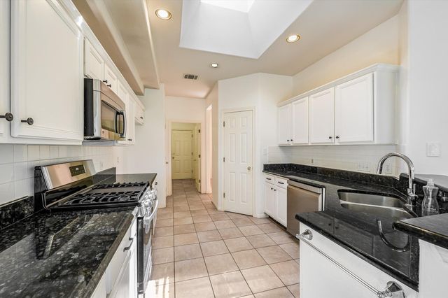 1626 WOODS BLVD, Round Rock, TX 78681