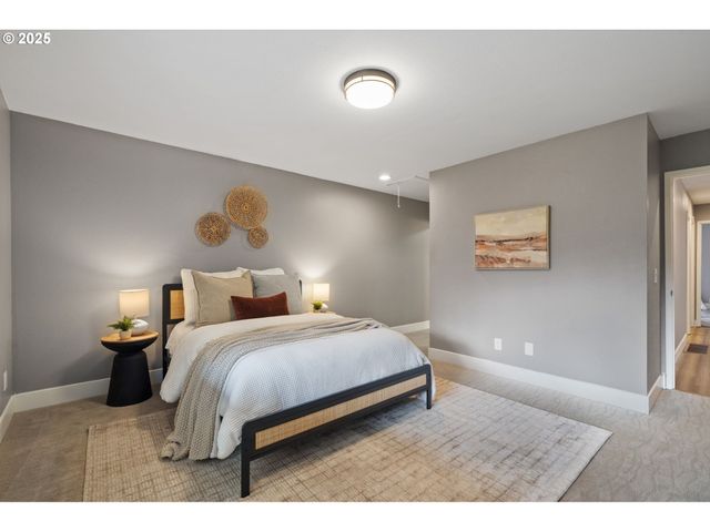 57 GREENRIDGE Ct, Lake Oswego, OR 97035