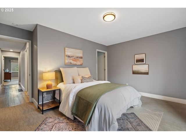 57 GREENRIDGE Ct, Lake Oswego, OR 97035