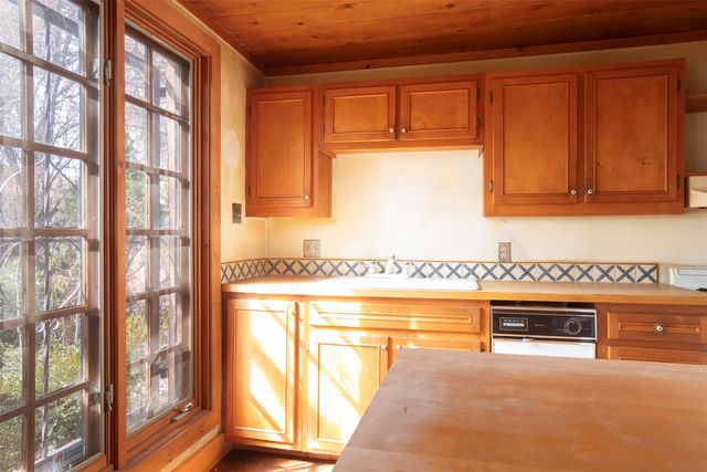 318 W Houghton, Santa Fe, NM 87505