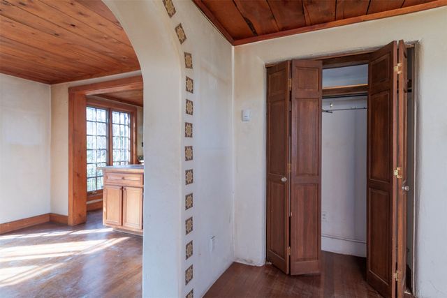 318 W Houghton, Santa Fe, NM 87505