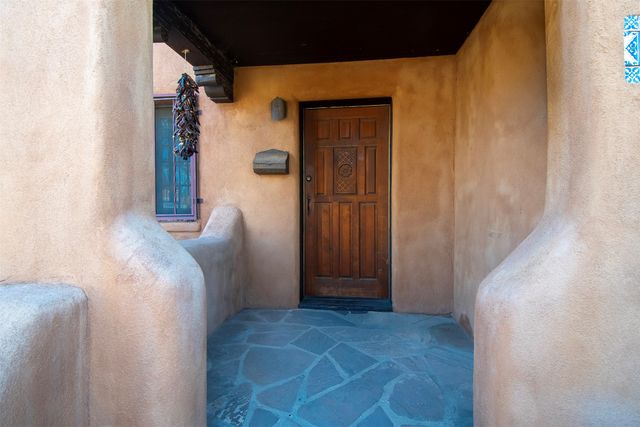 318 W Houghton, Santa Fe, NM 87505