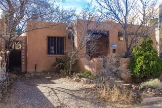 318 W Houghton, Santa Fe, NM 87505