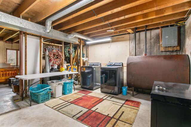 2016 Hinman Settler Road, Derby, VT 05829