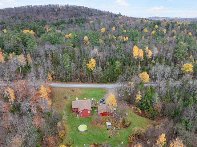 2016 Hinman Settler Road, Derby, VT 05829