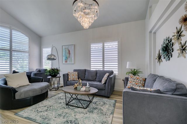 292 White Bluffs Street, Las Vegas, NV 89148