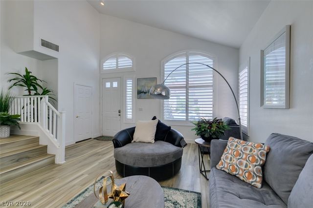 292 White Bluffs Street, Las Vegas, NV 89148