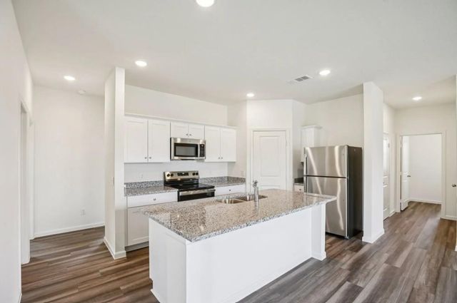 12824 Kentucky Warbler DR, Buda, TX 78610