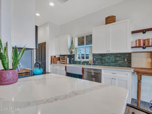 25516 W HUNTER Drive, Wittmann, AZ 85361