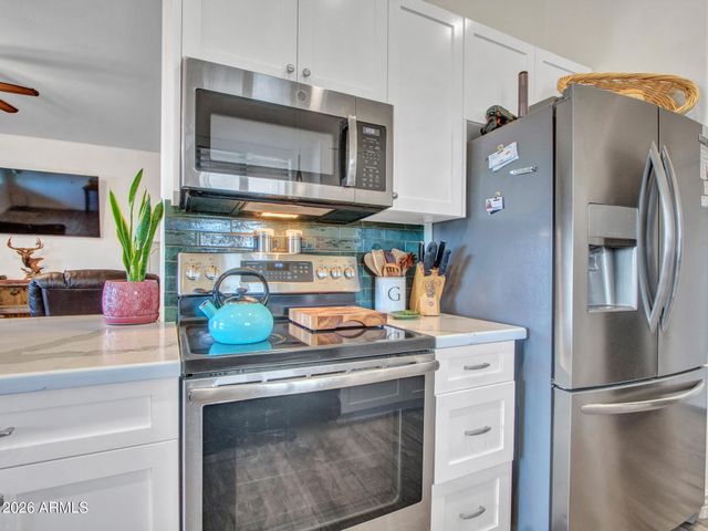 25516 W HUNTER Drive, Wittmann, AZ 85361