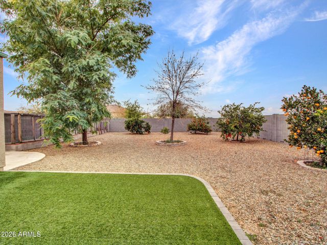 25516 W HUNTER Drive, Wittmann, AZ 85361