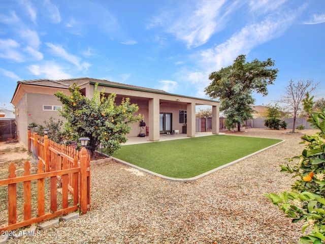 25516 W HUNTER Drive, Wittmann, AZ 85361