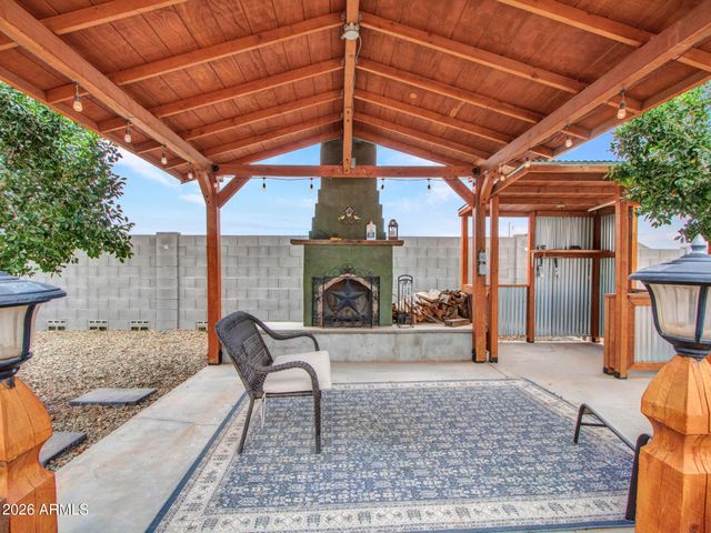 25516 W HUNTER Drive, Wittmann, AZ 85361