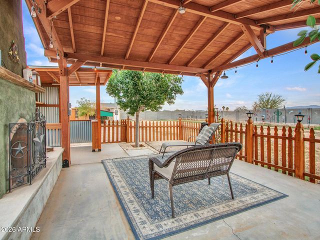 25516 W HUNTER Drive, Wittmann, AZ 85361