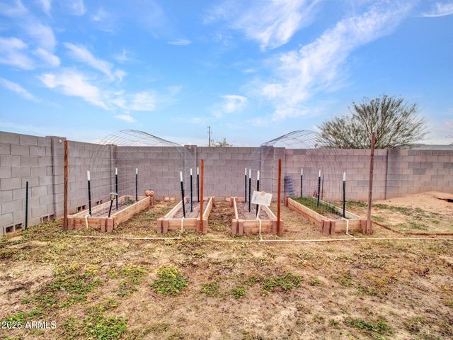 25516 W HUNTER Drive, Wittmann, AZ 85361