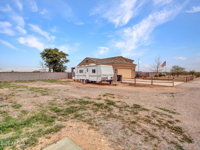 25516 W HUNTER Drive, Wittmann, AZ 85361