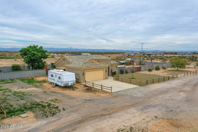 25516 W HUNTER Drive, Wittmann, AZ 85361