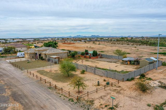 25516 W HUNTER Drive, Wittmann, AZ 85361