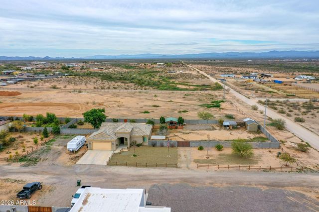 25516 W HUNTER Drive, Wittmann, AZ 85361