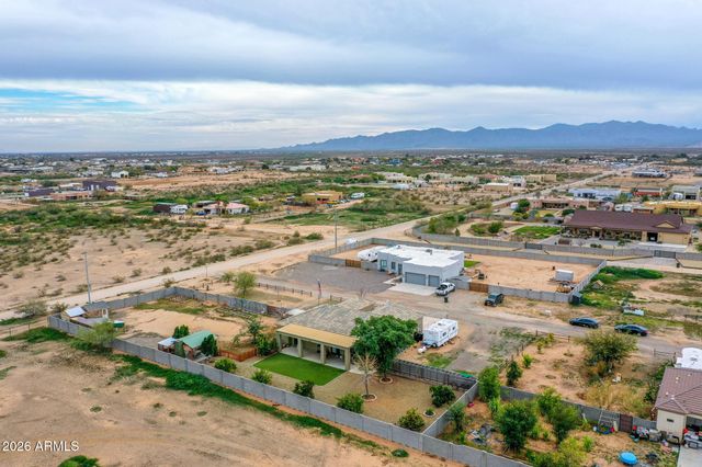 25516 W HUNTER Drive, Wittmann, AZ 85361