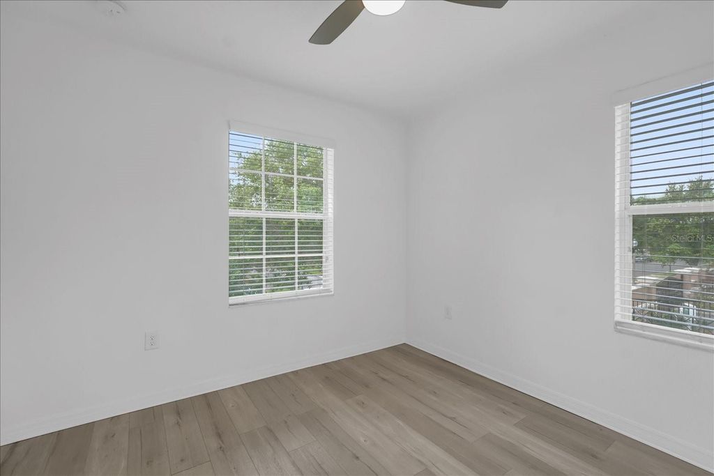 Image 16 of property listing at 10815 SAVANNAH LANDING CIRCLE, Orlando, FL 32832