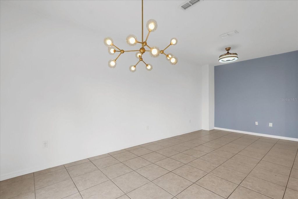 Image 3 of property listing at 10815 SAVANNAH LANDING CIRCLE, Orlando, FL 32832