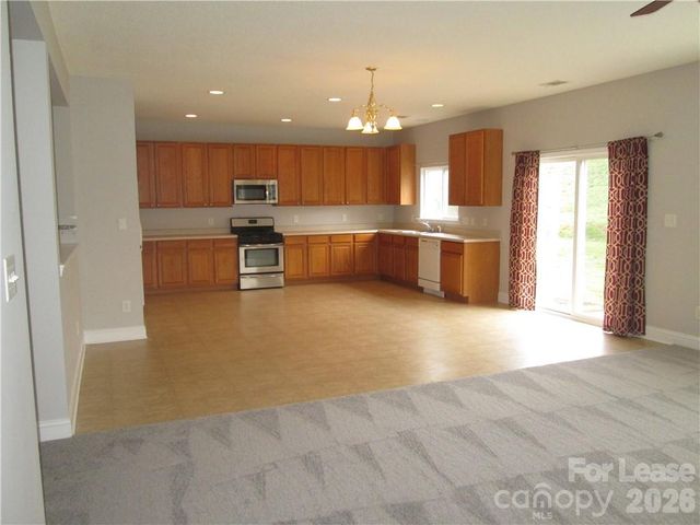 12623 Cumberland Cove Drive, Charlotte, NC 28273