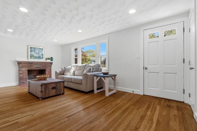 45 Chase Road, Waltham, MA 02453
