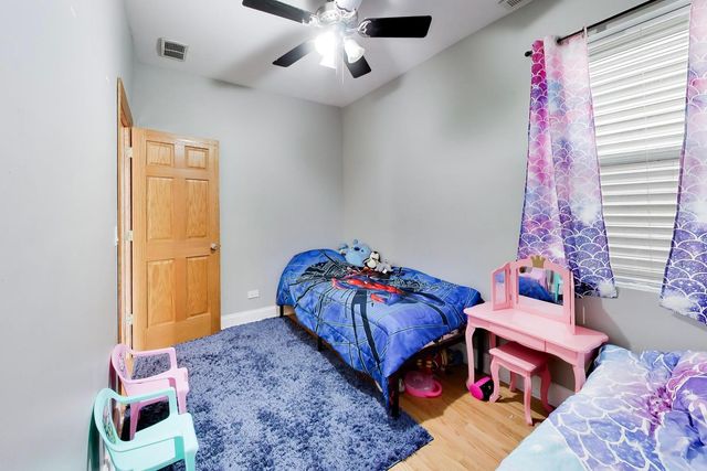 3324 N Kostner Avenue, Chicago, IL 60641