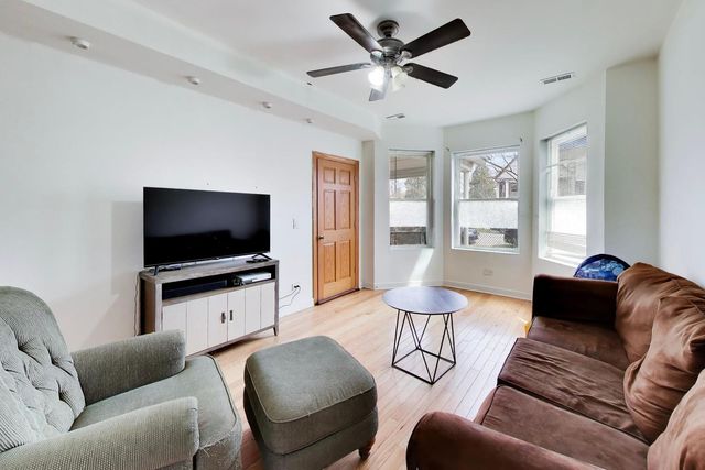 3324 N Kostner Avenue, Chicago, IL 60641