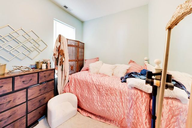 3324 N Kostner Avenue, Chicago, IL 60641