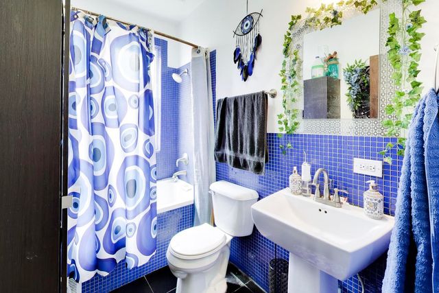 3324 N Kostner Avenue, Chicago, IL 60641